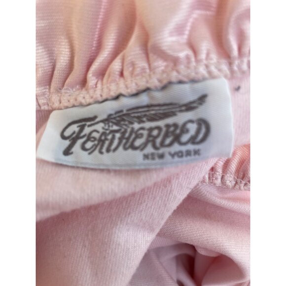 Vintage Featherbed New York Pink Satin Nightgown W/ Ruffled Collar & Embroidered - Picture 5 of 7